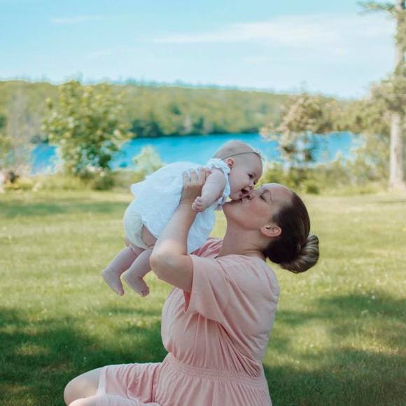 Meet your Posher, Julienne - Picture 1 of 1